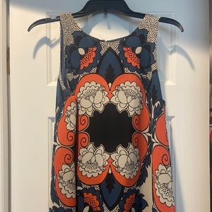 Sleeveless flow shirt